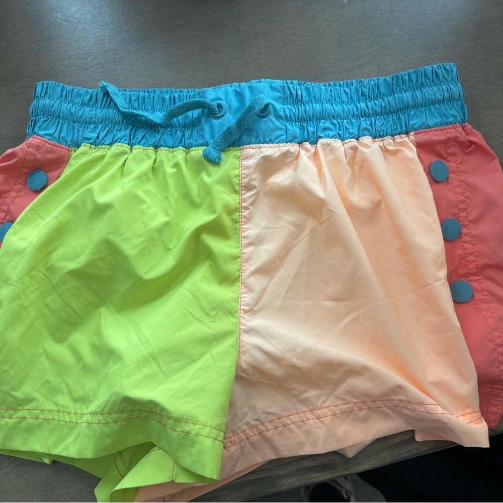 Free people movement invigorate short